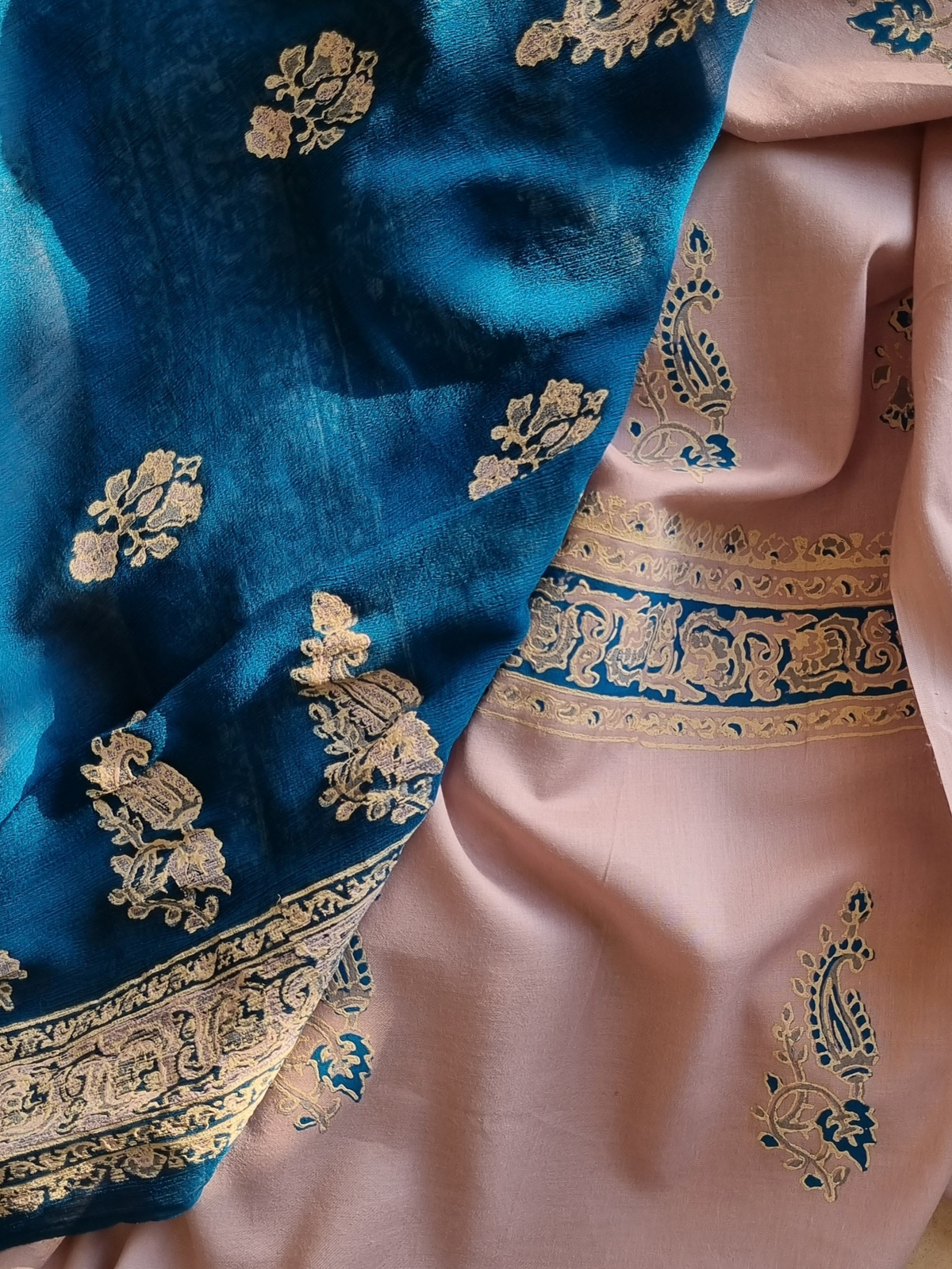 Lawn Block Printed Shirt with Blocked Chiffon Dupatta and Plain Cotton Lawn Fabric for Pants. Unstitched