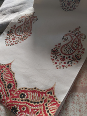 Raw Cotton Runner with Intricate Paisley Motifs